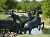 Das Centennial Land Run Monument in Oklahoma City erinnert an den Vorstoß Richtung Westen. <br>© Kansas and Oklahoma Travel and Tourism